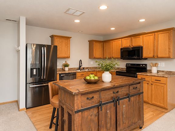 5th image of 3006 SW Arlan Ln