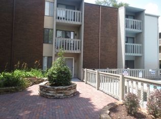 717 S Randolph St APT 12, Champaign, IL 61820