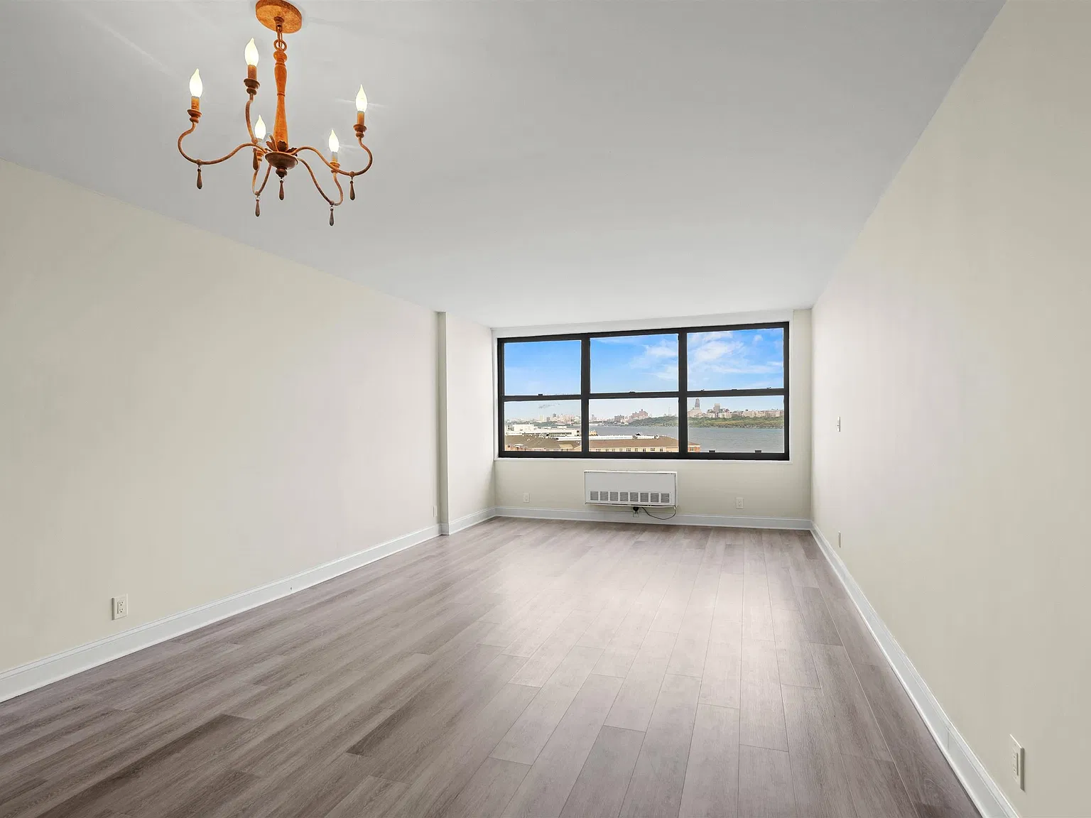 Galaxy Towers Condominium — Photo 2