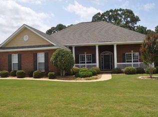 268 Maribeth Loop, Deatsville, AL 36022