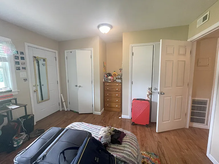 2200 S Illinois Ave #13 — Photo 7