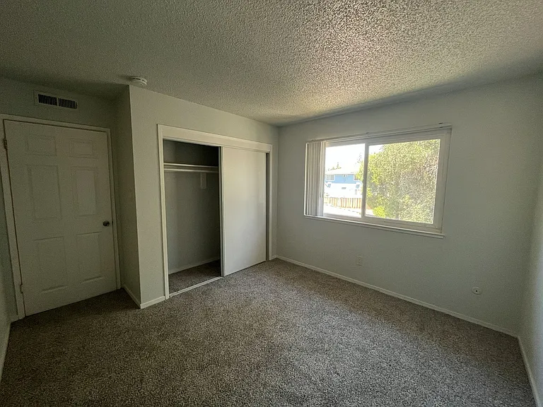 901 Carro Dr #3 — Photo 24