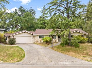 527 Buena Vista Dr, Santa Rosa, CA 95404