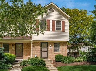 493 Foxtrail Cir E, Westerville, OH 43081