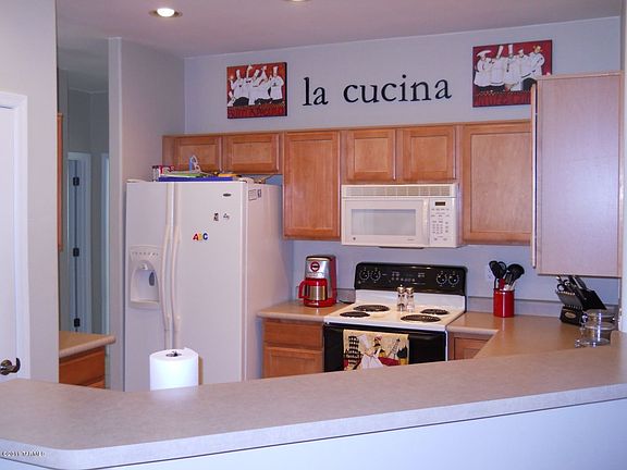 3rd image of 11158 W Coppertail Dr
