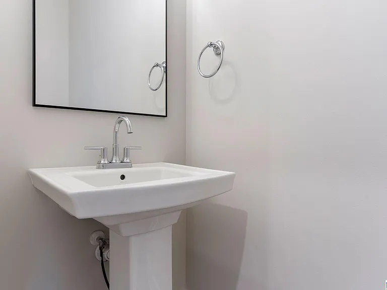 1191 Windsor Dr — Photo 26