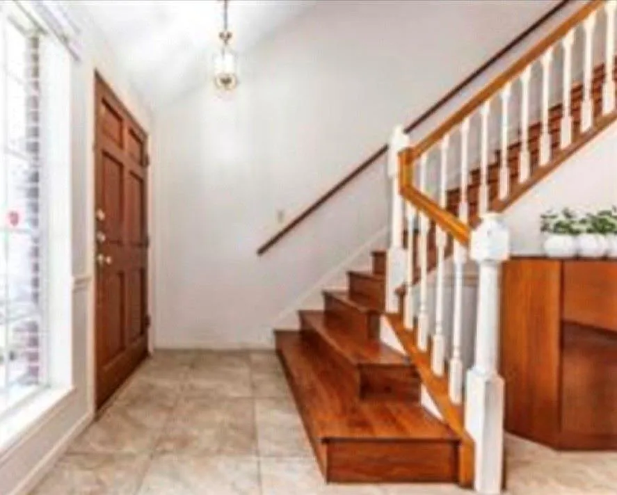 3 bed, 2.5 bath, 1478 sqft, $2,250 — Photo 3
