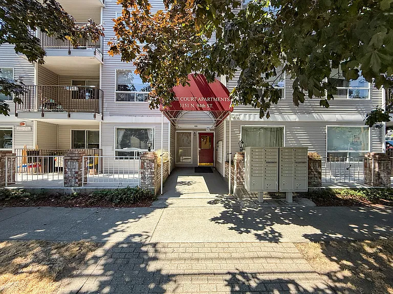 1151 N 94th St #11 — Photo 21