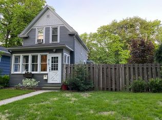 815 Chestnut St, Grand Forks, ND 58201