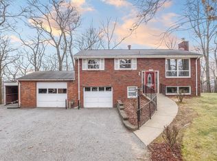 114 Hilltop Ct, Baden, PA 15005