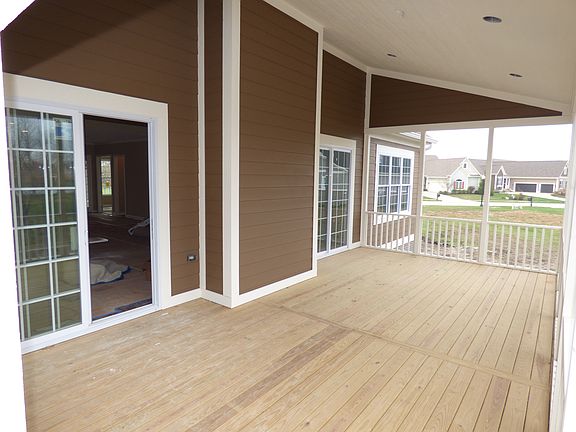4th image of 11582 Weeping Willow Dr