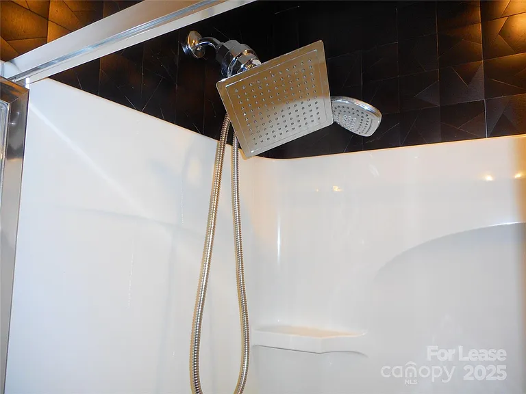 3058 Eastcott Ave — Photo 21
