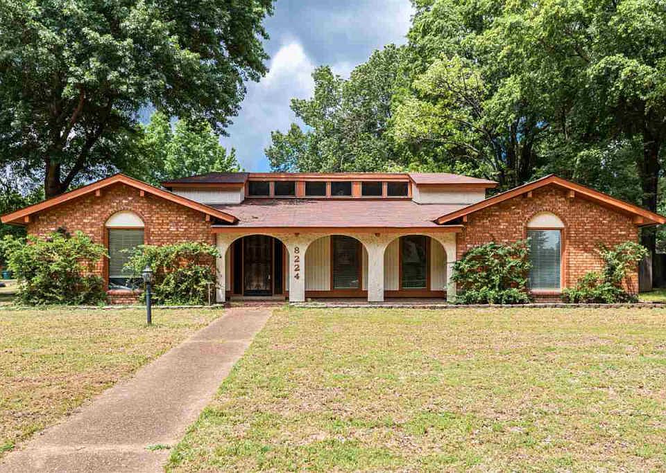 1st image of 8224 Echo Hills Ln