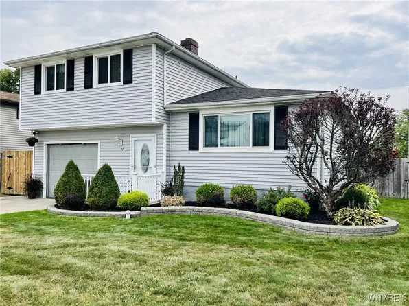 71 Basswood Dr, Cheektowaga, NY 14227