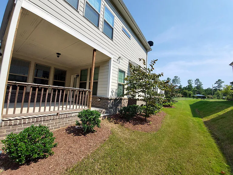205 Hensley Oak Way — Photo 32