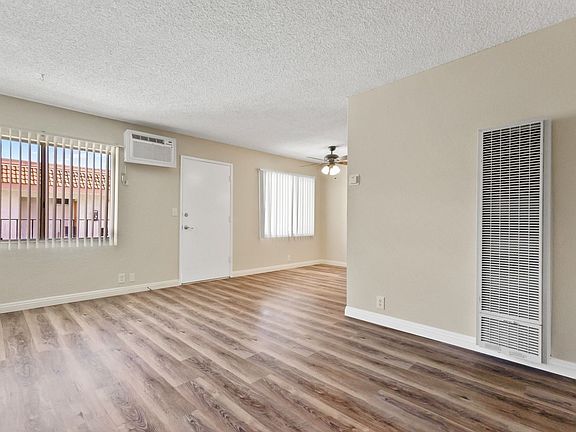 5th image of 17818 Woodruff Ave #2