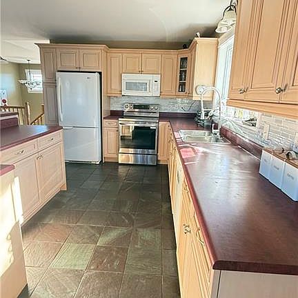 5th image of 31 Reflection Ln