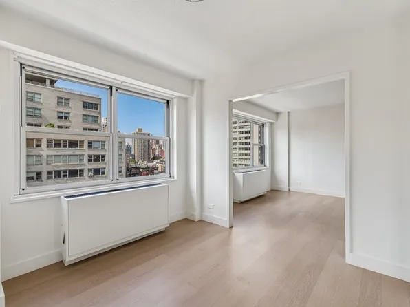 1520 York Avenue image 4 of 19