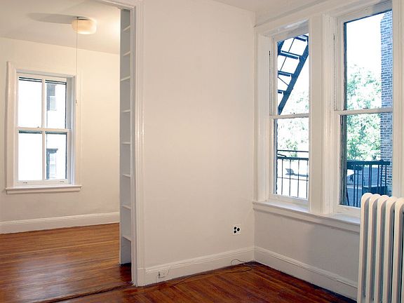 5th image of 92 Grove St APT 43