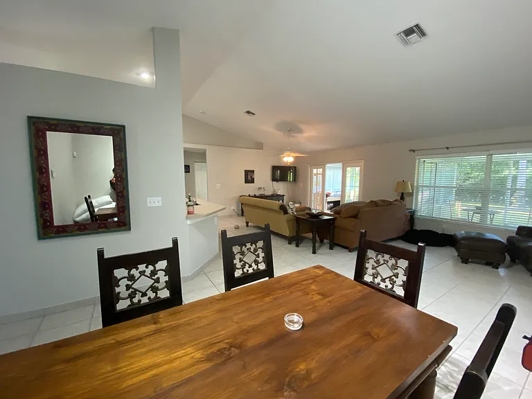 1094 Raintree Ln — Photo 16