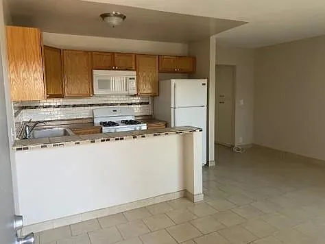 8742 Orion Ave #204 — Photo 9