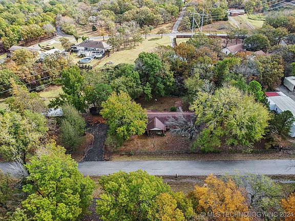 5th image of 4705 N Walnut Dr