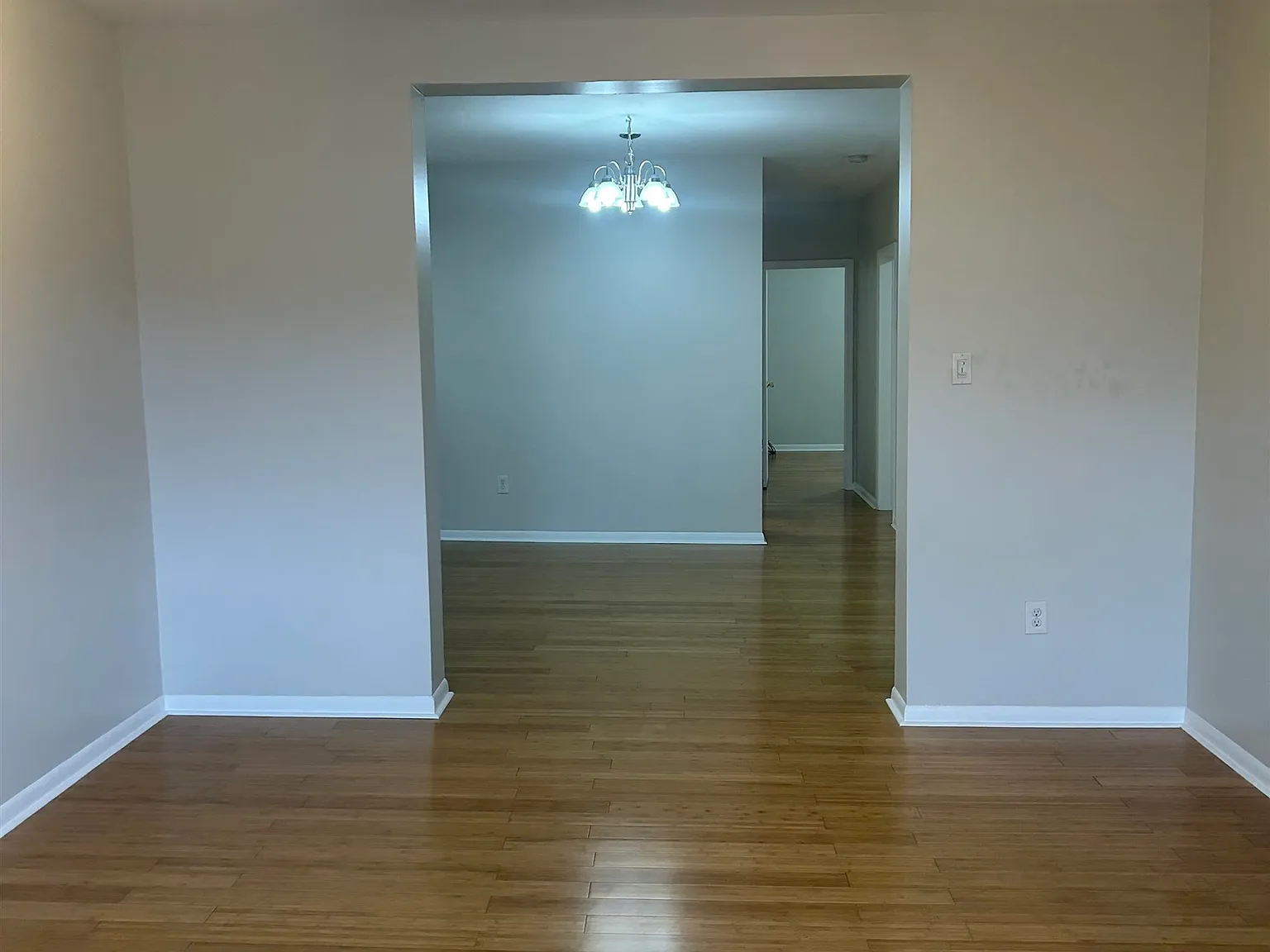 2 bed, 1.0 bath, 1400 sqft, $2,750 — Photo 2
