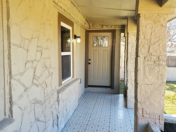 2nd image of 118 Esmeralda Dr #101-102-10