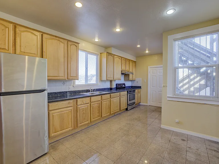 433 Brazil Ave — Photo 10