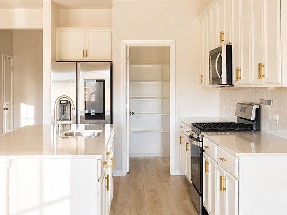 3rd image of 13108 Chapala Way