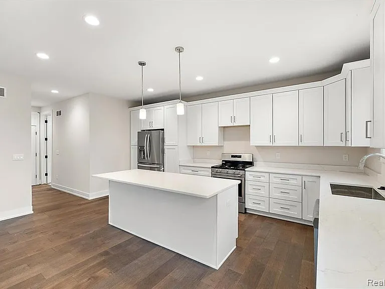 2921 Walsh Dr — Photo 18