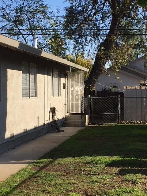 1st image of 546 Grattan Ave