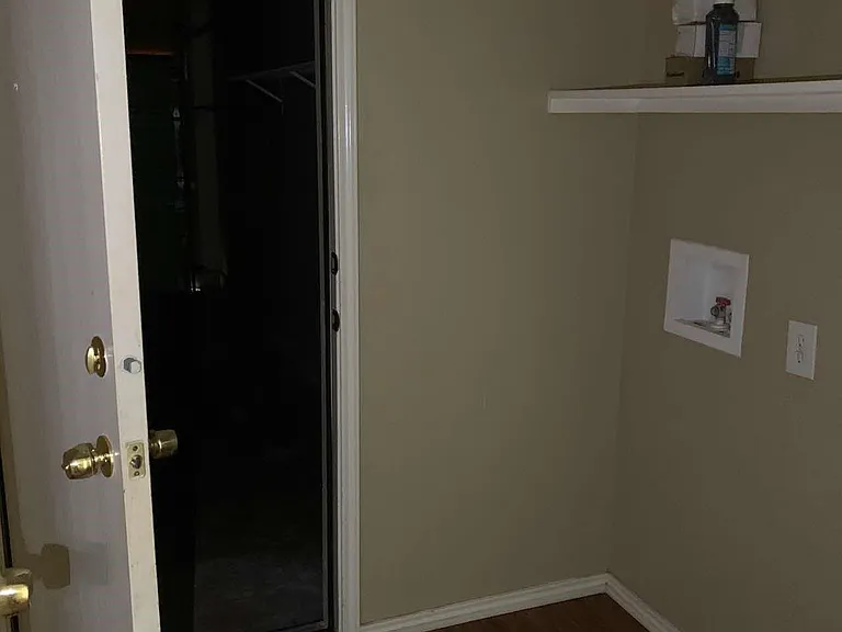 1434 Mission Hills Ln — Photo 22