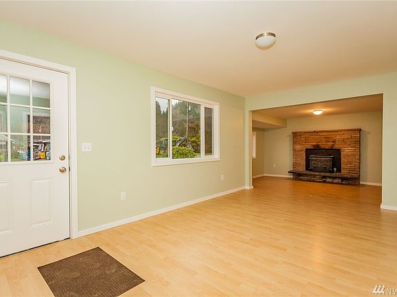 4th image of 317 Central Ave