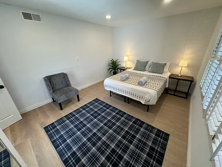 3030 Plaza St #B — Photo 12