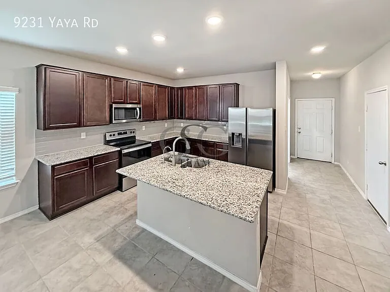 9231 Yaya Rd — Photo 23