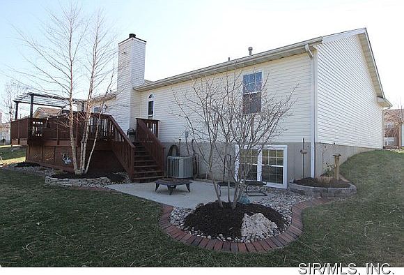 1st image of 1017 Meadow Lake Dr