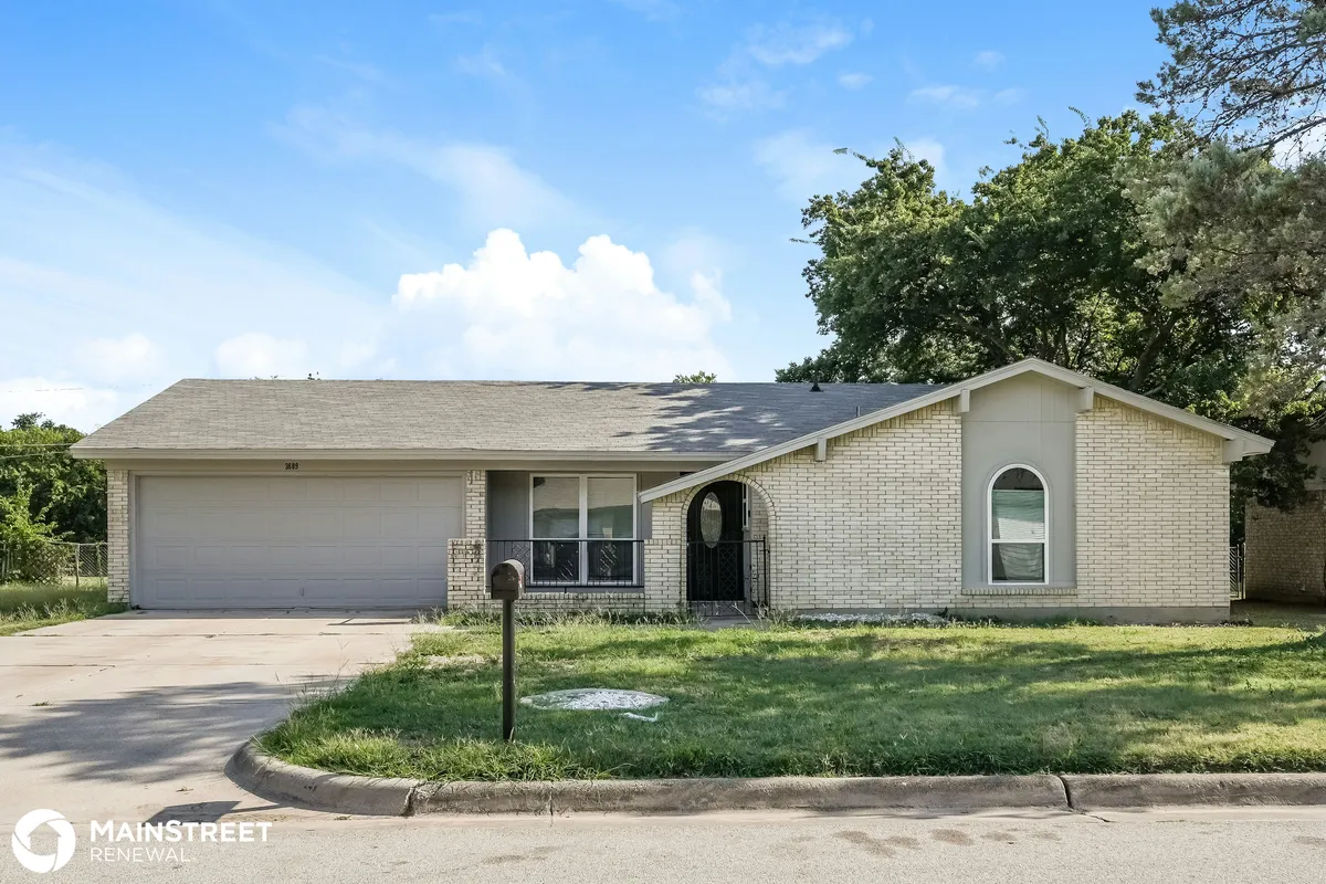 Front View - 3609 Cobblestone Dr