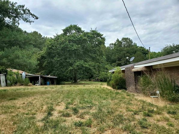 899 Pittman Ln, Selma, NC 27576