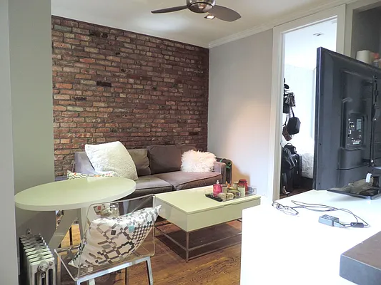 Rented by J Misrahi Realty Corp | media 7