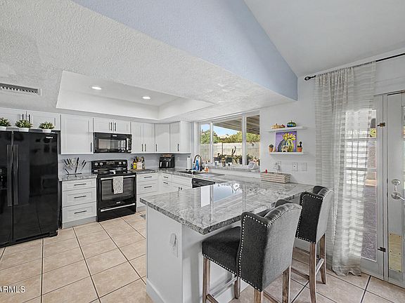5th image of 15437 N 30TH Avenue