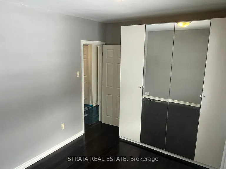 220 Holborne Ave #MAIN — Photo 5