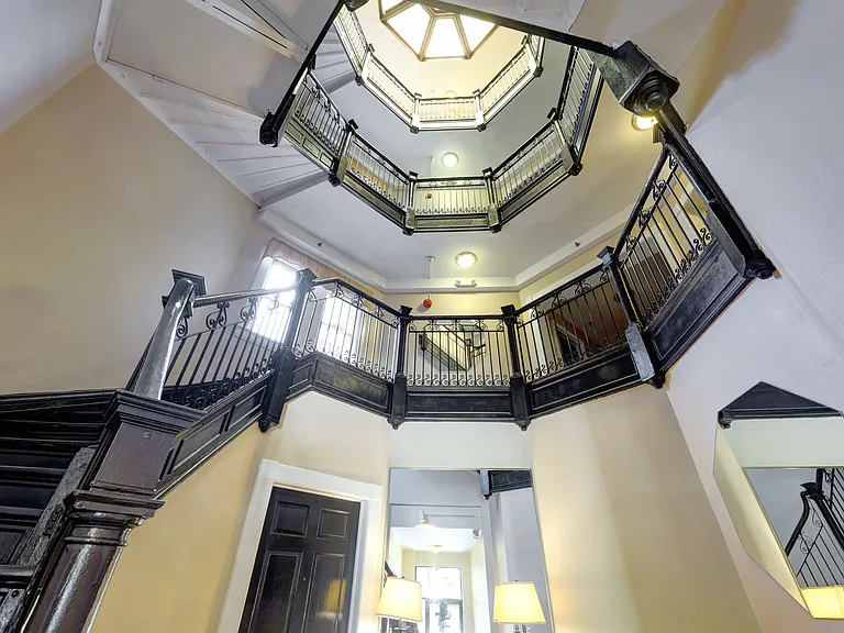 22 Engle St #17 — Photo 24