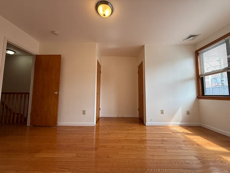 1229 Wood St #2F — Photo 13