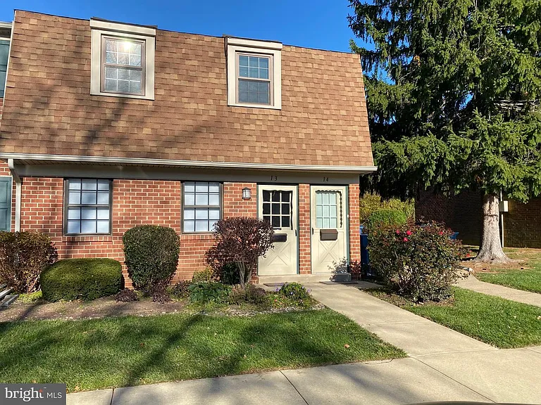1155 York Rd — Photo 1