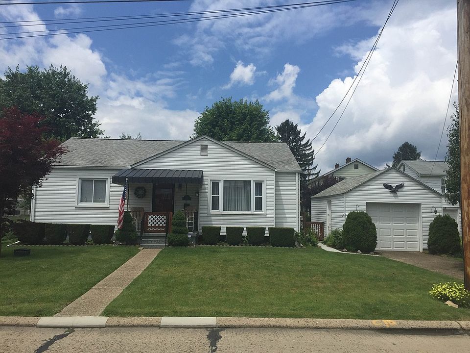 1st image of 207 Oak Ln