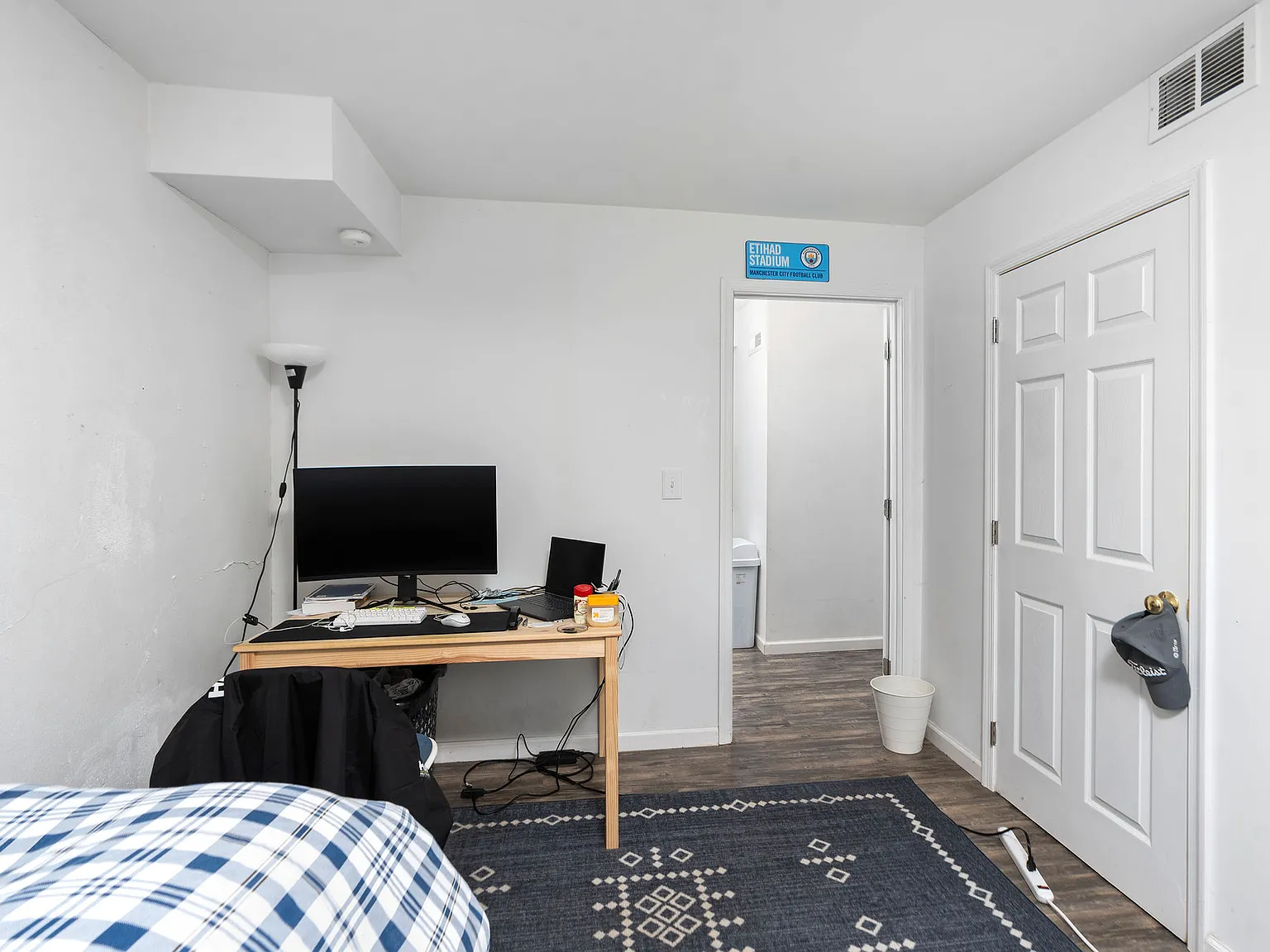 209 Chancellor St — Photo 4