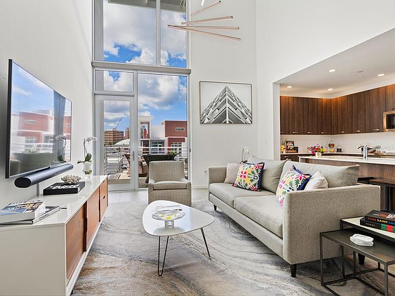4th image of 1350 5th St Unit 301