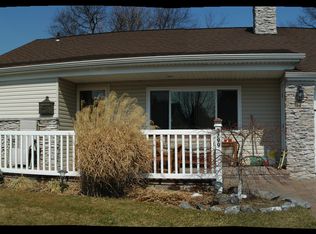 3799 Windsor Dr, Bethpage, NY 11714