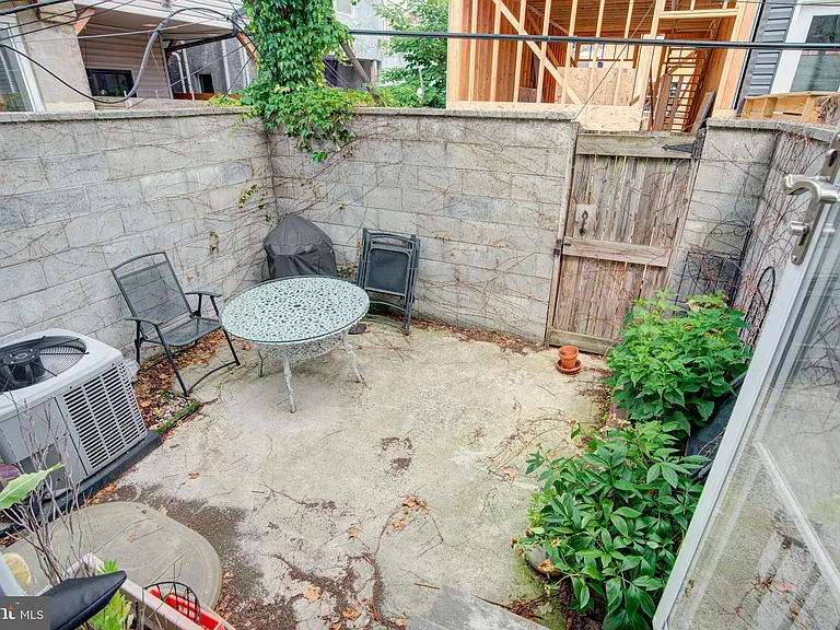 1509 S Dorrance St — Photo 31